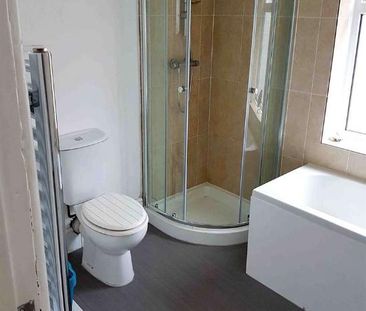 Heather Road, BH10 - Photo 3