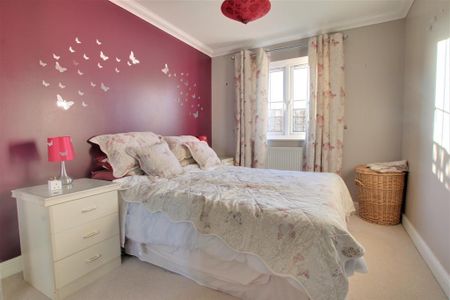 3 bedroom detached bungalow to rent - Photo 3