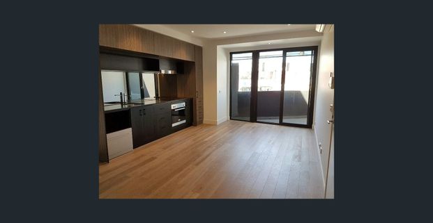 LOFT-STYLE ONE BEDROOM APARTMENT - Photo 1