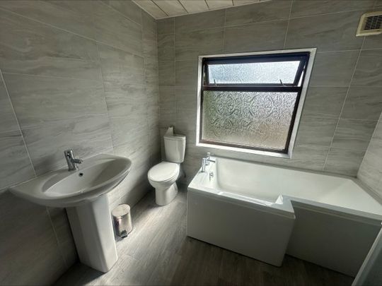 Albany Road, L9 0EY - Photo 1