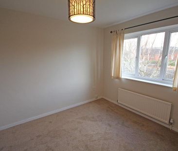 2 bedroom semi-detached house to rent - Photo 4