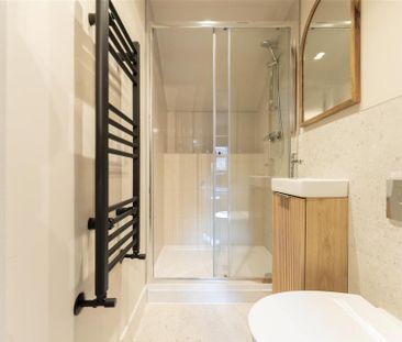 1 bedroom in a house share to rent - Photo 6