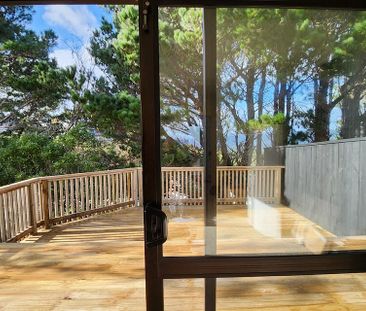 Sunny 3 Bedroom With Valley Views - Photo 1