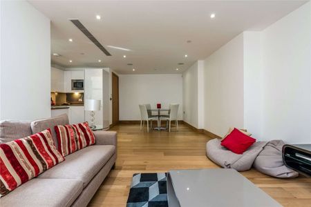 An immaculately presented two bedroom apartment located just off Fleet Street. - Photo 2