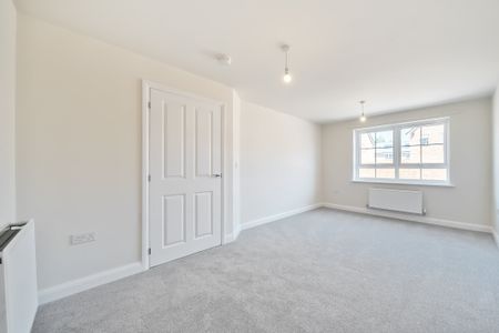 Southwold Drive, Peterborough, Hampton Beach - Photo 2