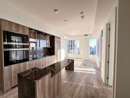 For Lease - 11 Yorkville Avenue Unit# 6009, Toronto, Ontario - Photo 5