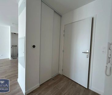 Appartement à louer 4 pièces 80.06m² - Photo 2