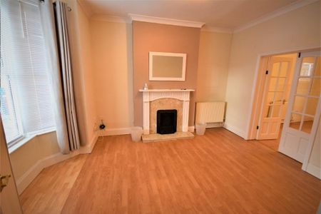 3 bedroom terraced house to rent - Photo 2