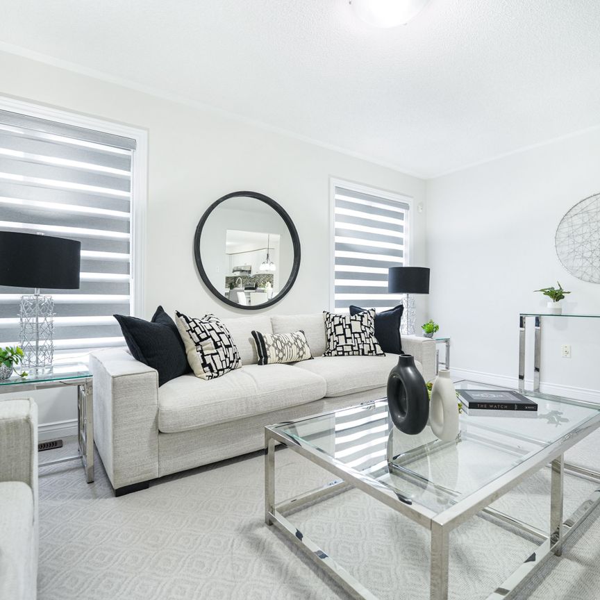 For Lease - 9 Tracey Court, Whitby, Ontario - Photo 1