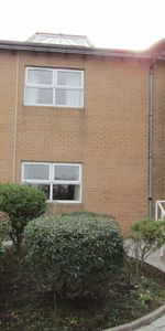 ** Apply on line ** Over 55’s 1 bed flat. Suitable for 1 person. Adapted Walk in shower. Tower Court - Photo 3