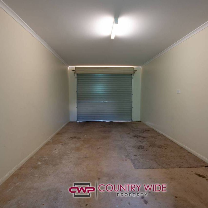 Modern duplex - Photo 1