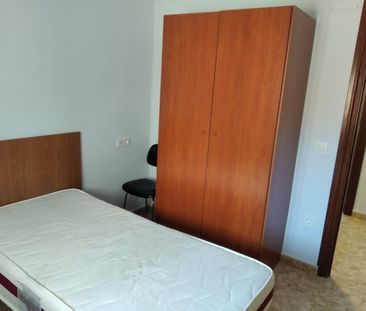 Piso de alquiler en Avenida de Portugal, Carmelitas - Photo 3