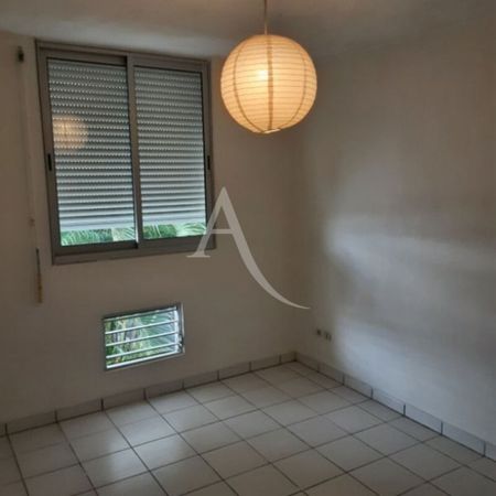 Location Appartement 35.42m² 2 pièces Fort de france - Photo 3