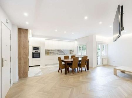 4 room luxury Apartment for rent in Madrid, Autonomous Region of Madrid - Photo 5