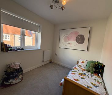 3 bedroom terraced house to rent - Photo 6