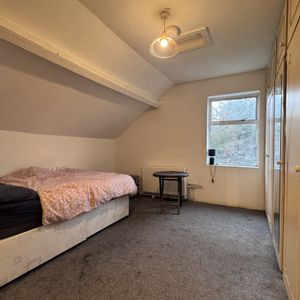 Tudor Road - Photo 2