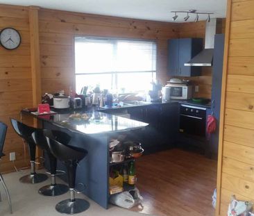 Cosy Tidy Two Bedroom Home - Photo 3