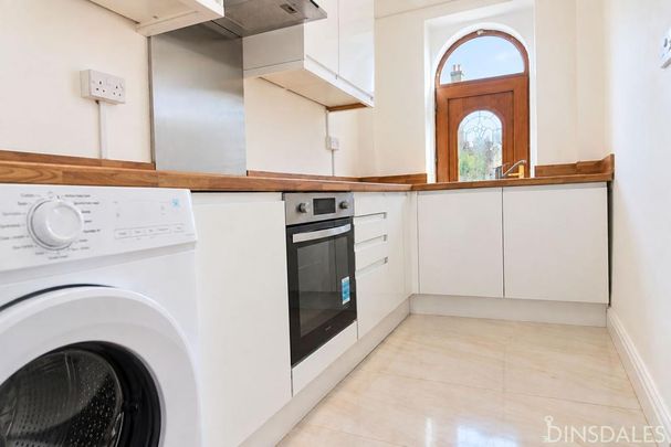3 bedroom terraced house to rent - Photo 1