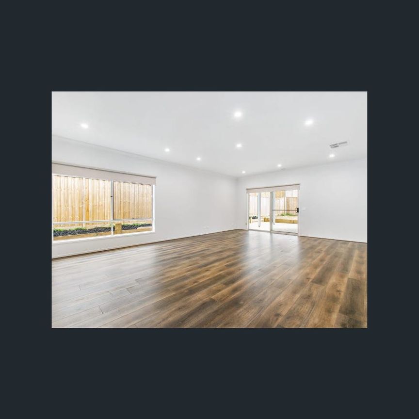 Spacious Living in Waterford Rise - 4 Bed, 2 bath Home - Photo 1