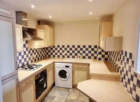 2 bedroom flat to rent - Photo 5