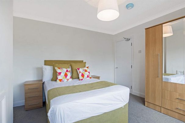 4 bedroom house to rent - Photo 1