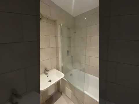 3 Bed Flat, Poppyfield House, SE10 - Photo 1