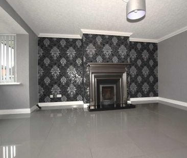 17 Moorland Park, Lisburn, BT28 2XT - Photo 3