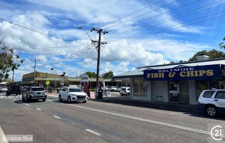"Stylish Duplex Moments from the Bay" - Photo 2