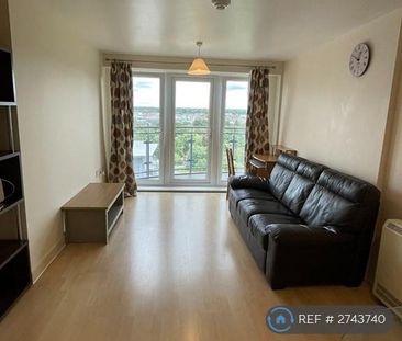 2 bedroom flat to rent - Photo 2