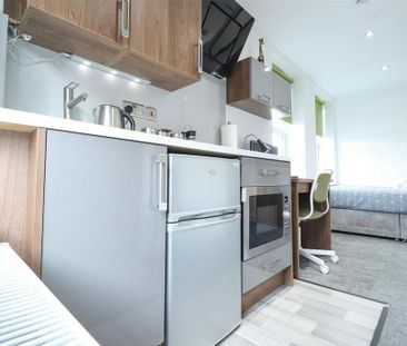 Studio to rent - Photo 6