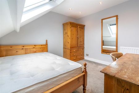 6 bedroom terraced house to rent - Photo 3