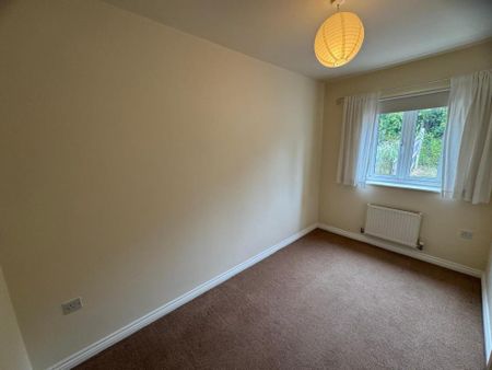 2 bedroom semi-detached house to rent - Photo 2