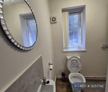 3 bedroom detached house to rent - Photo 6