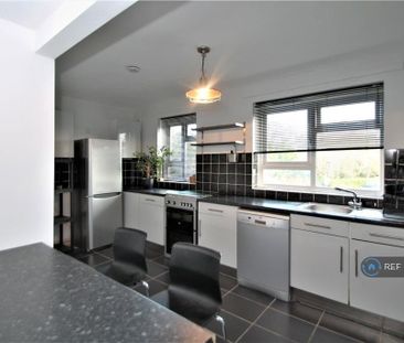 3 bedroom maisonette to rent - Photo 6