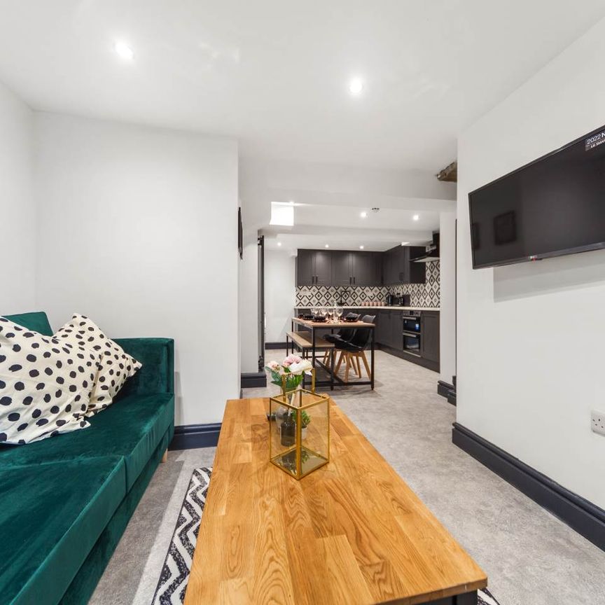 Stanningley Road (Room 2), Bramley, Leeds - Photo 1