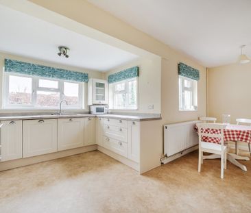 3 bedroom bungalow to rent - Photo 5