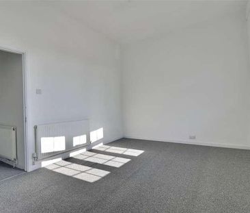 Binsteed Road, Portsmouth, PO2 - Photo 3