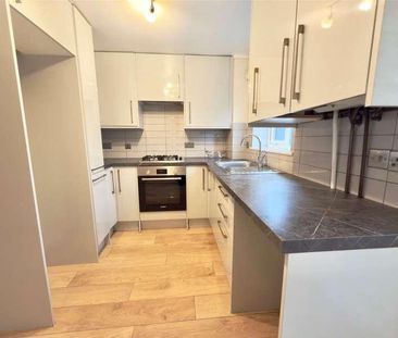 Laurelside Walk, Dunstable, Bedfordshire, LU5 - Photo 3