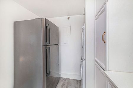 For Lease - 1204 Shillington Avenue Unit# 16, Carlington - Central Park, Ontario - Photo 5