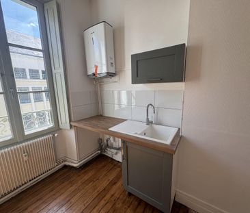 Location Appartement 1 pièce 31m² ANGERS 49000 - Photo 3