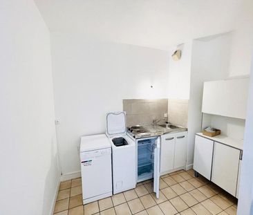 Location Appartement 1 pièce 40m² MACON 71000 - Photo 3