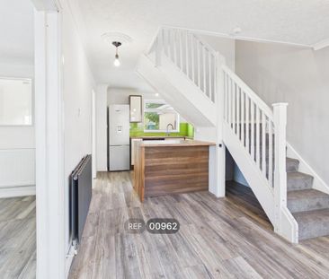 3 bedroom terraced house to rent - Photo 1
