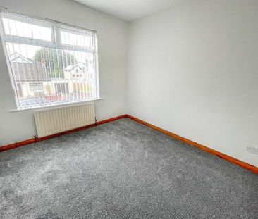 34 Warren Park, Lisburn, BT28 1LL - Photo 2