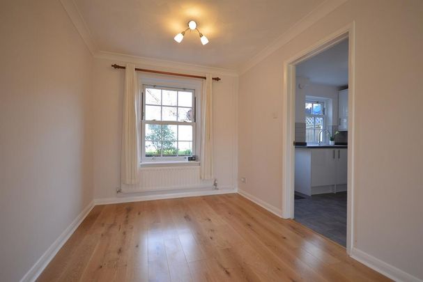 3 bedroom terraced house to rent - Photo 1