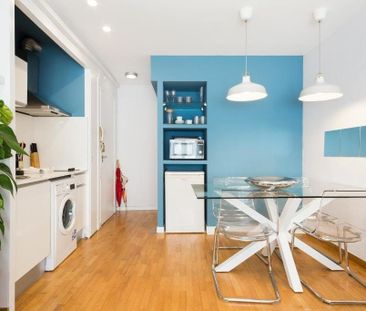 Carrer de València, Barcelona, Catalonia 08007 - Photo 1