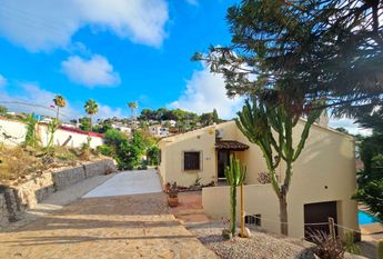 SPACIOUS VILLA FOR RENT FOR LONG TERM INCLUDING SUMMER