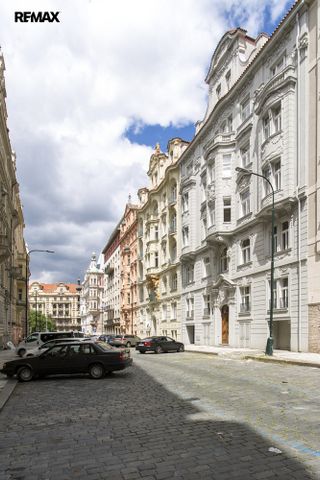 Pronájem bytu 4+kk 164 m² - Fotografie 3