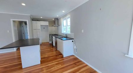 Birkenhead Bungalow * ELECTRICITY & WATER INCLUDED* - Photo 4