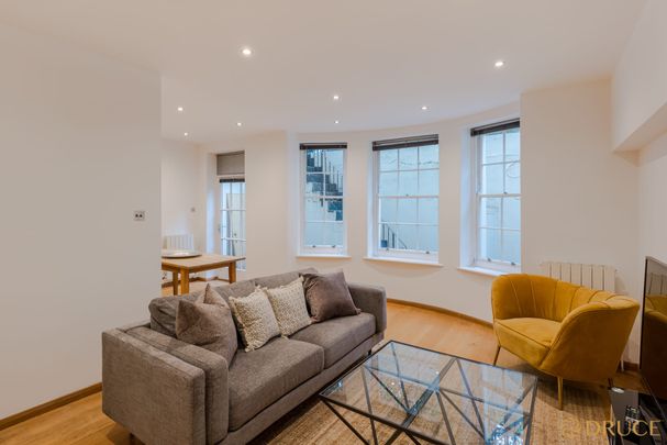 Montagu Square, W1H, Marylebone - Photo 1