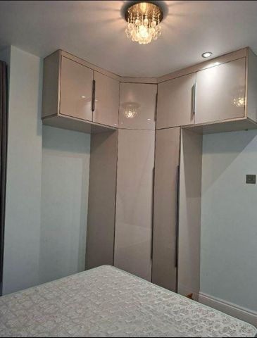 1 bedroom in a house share to rent - Photo 3